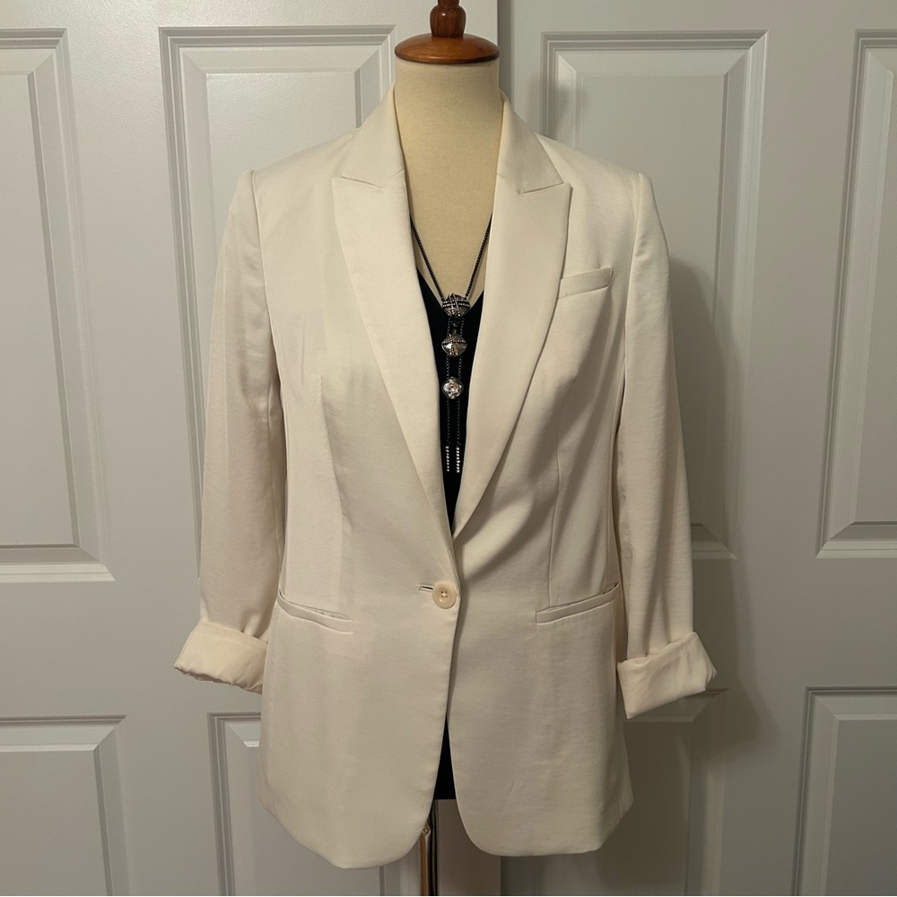 EXPRESS Ivory Silky Blazer